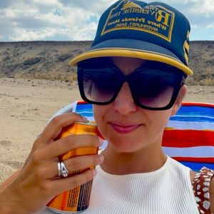 Meet your Posher, Andrea